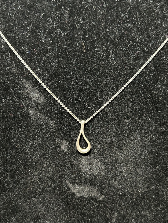 Tiffany & Co. Jewelry - 438. Tiffany & Co. Silver Teardrop Pendant Necklace
